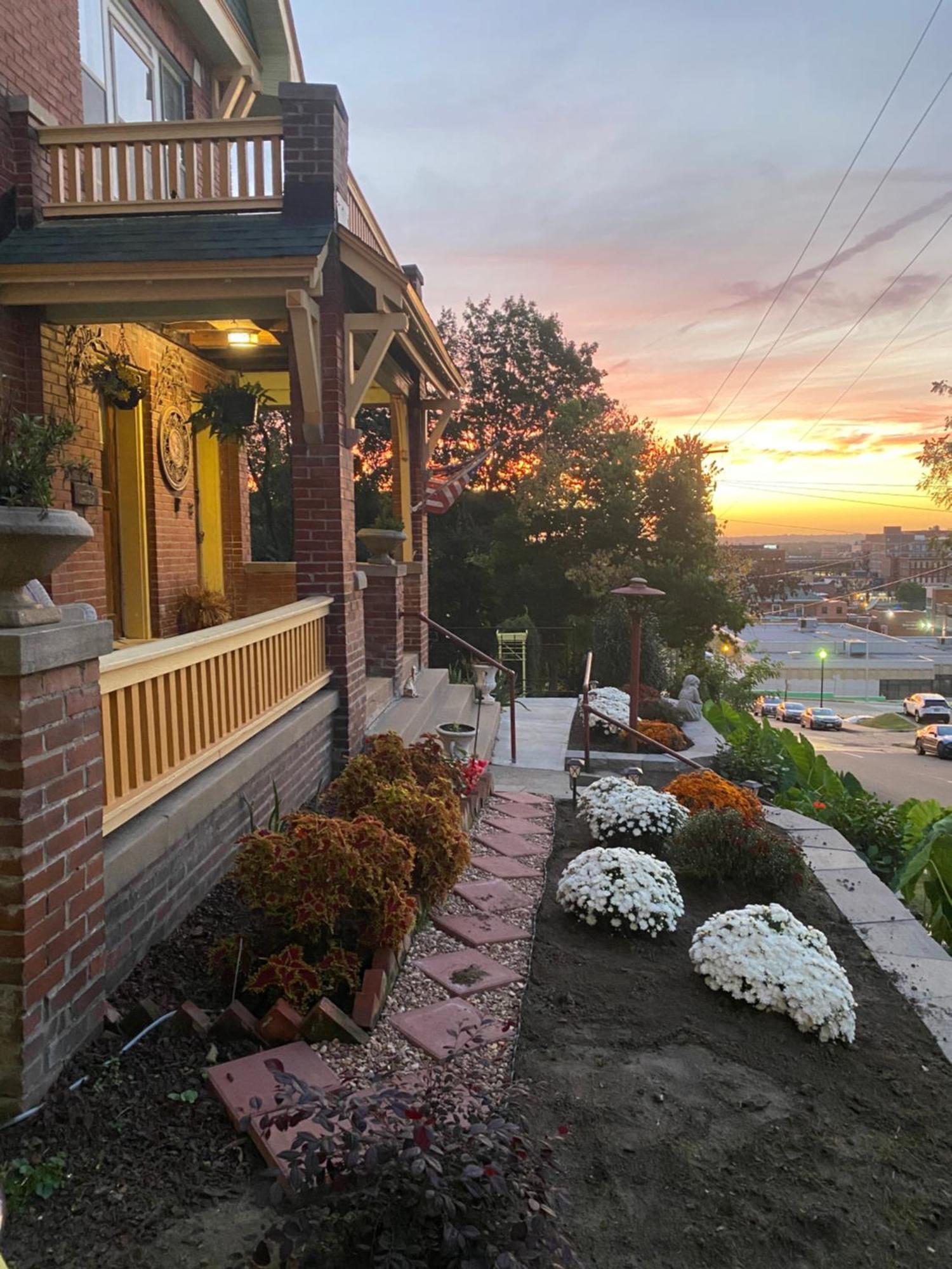 The Edmond An 1887 Arts & Crafts Gem Apartment Saint Joseph Exterior foto